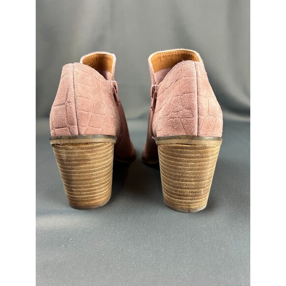 Lucky Brand Pink Embossed Suede Leather Booties Shoes 7M NEW - Picture 14 of 15